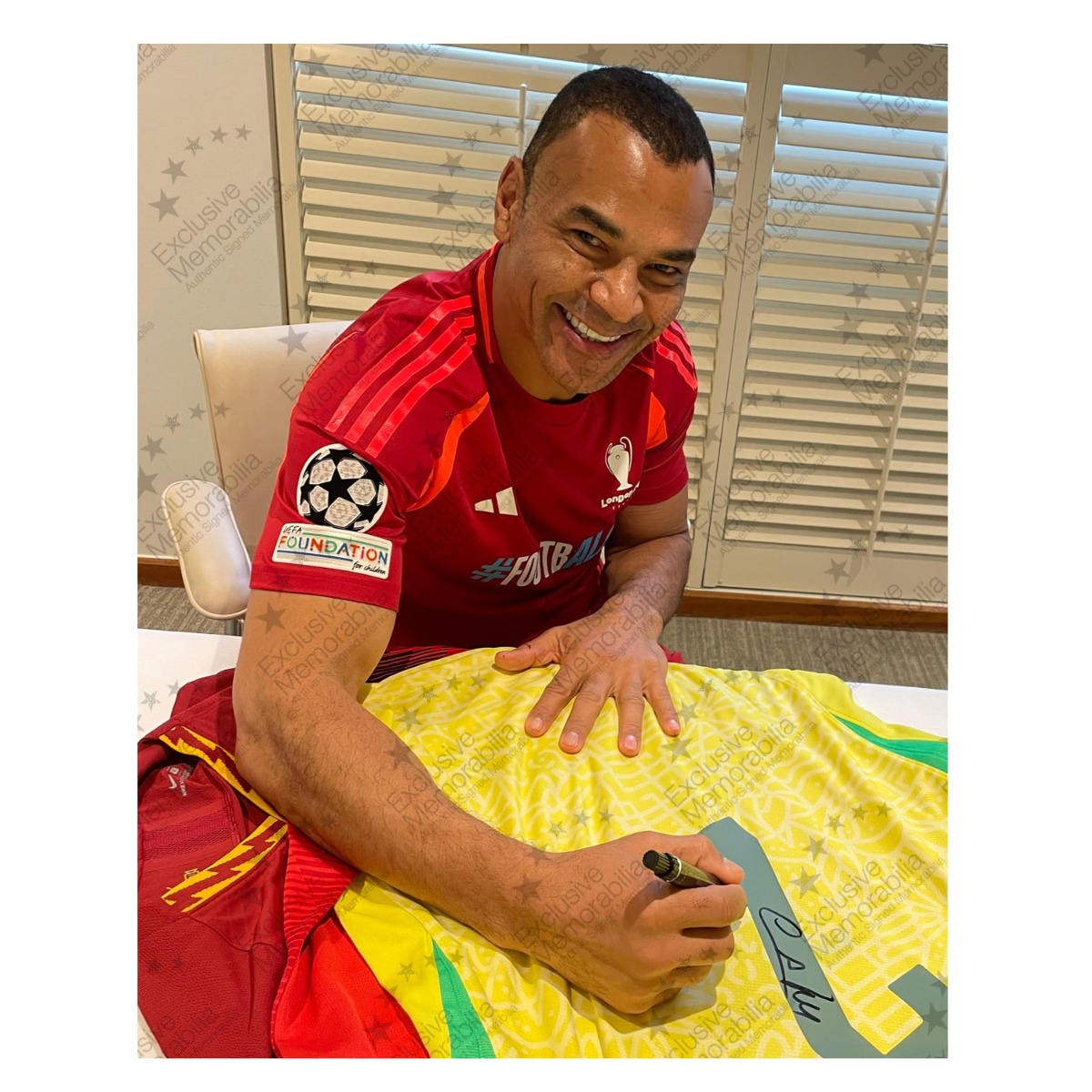 Cafu Signed Brazil 2024 Football Shirt. Superior Frame