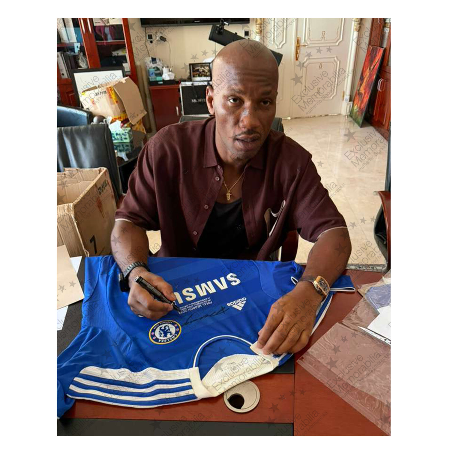Didier Drogba Front Signed Original Chelsea 2011-12 Football Shirt: UCL Embroidery. Icon Frame