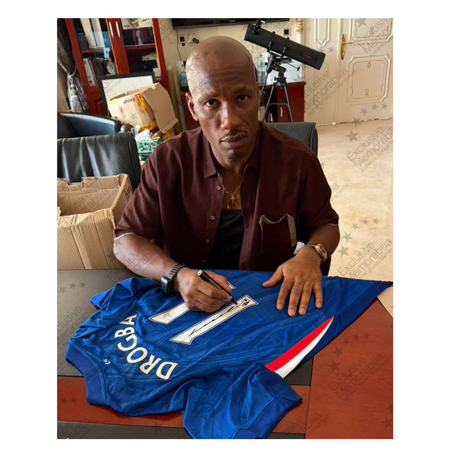 Didier Drogba Signed Chelsea 2025-26 Home Football Shirt. Icon Frame