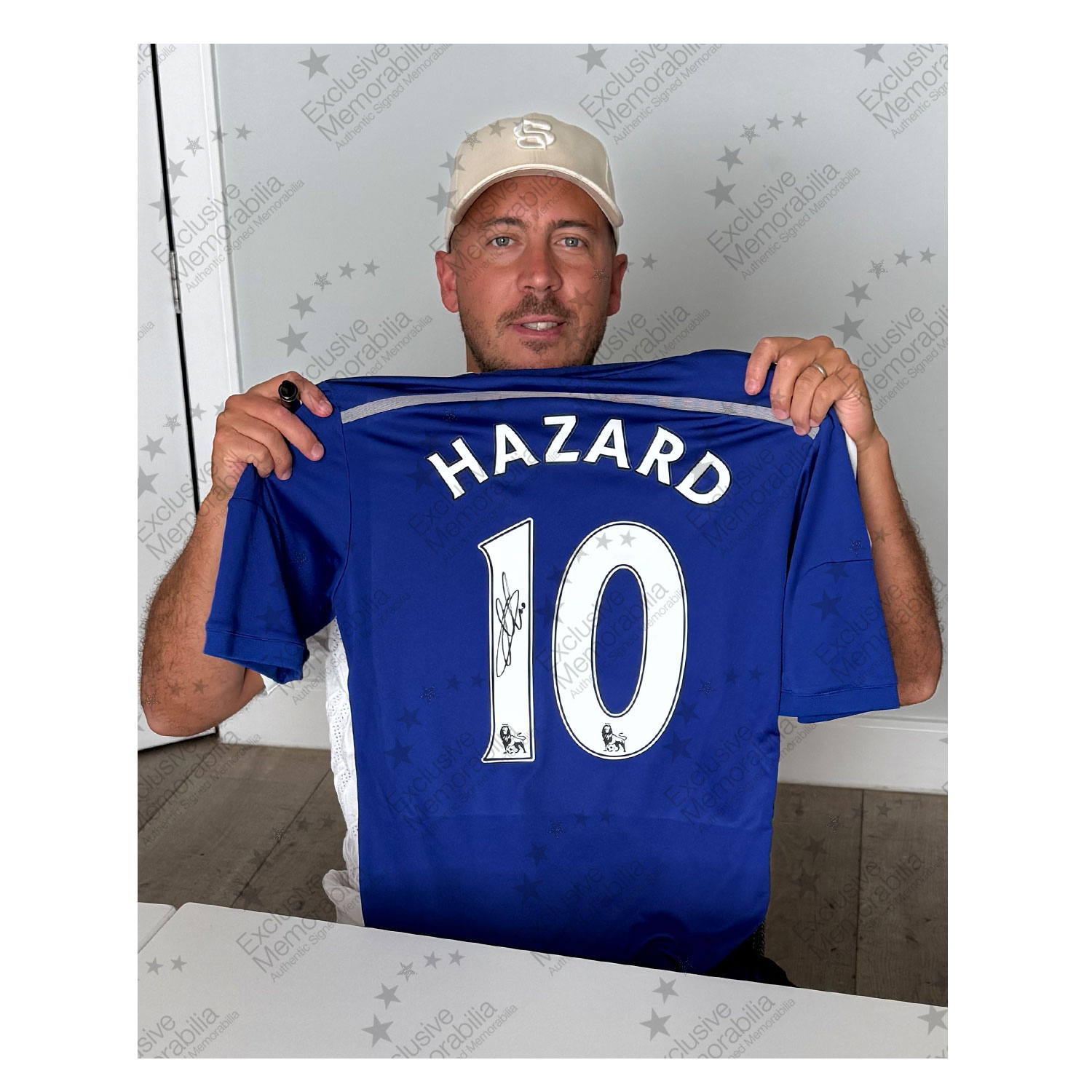 Eden Hazard Signed Original Chelsea 2014-15 Football Shirt. Superior Frame