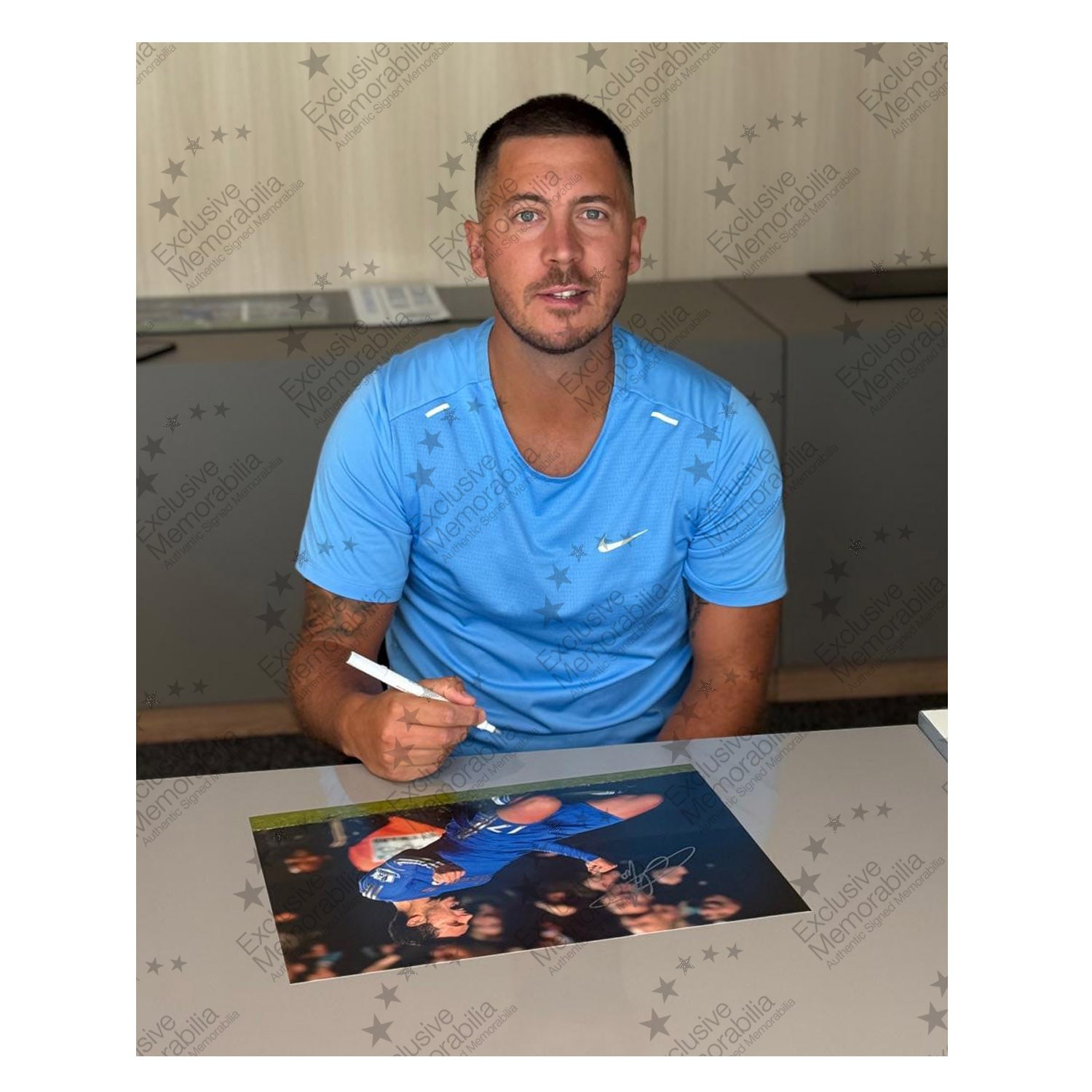 Pre-Order Dedicated Eden Hazard Chelsea Football Photo: Knee Slide