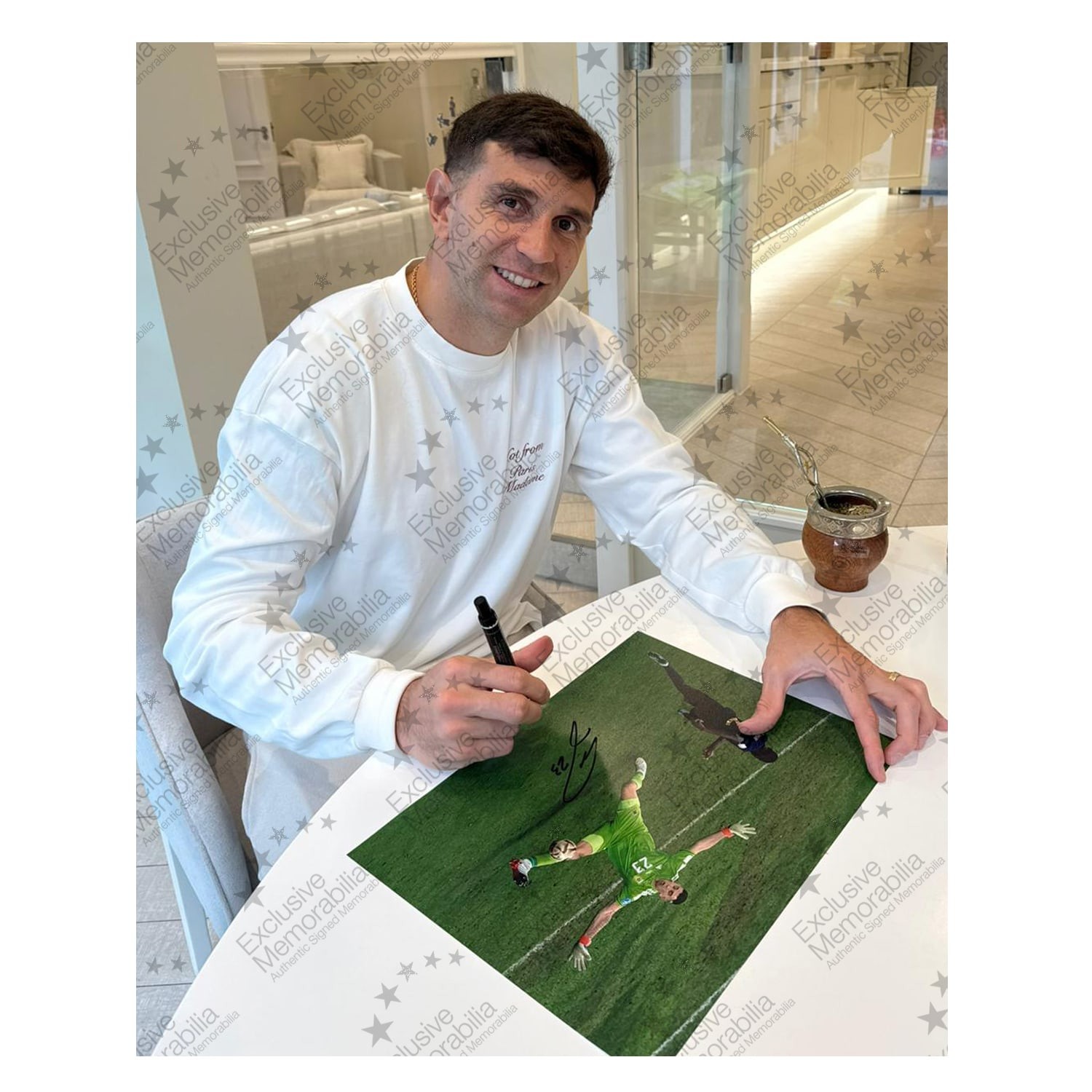 Emi Martinez Signed Argentina Football World Cup Photo Presentation. Deluxe Silver