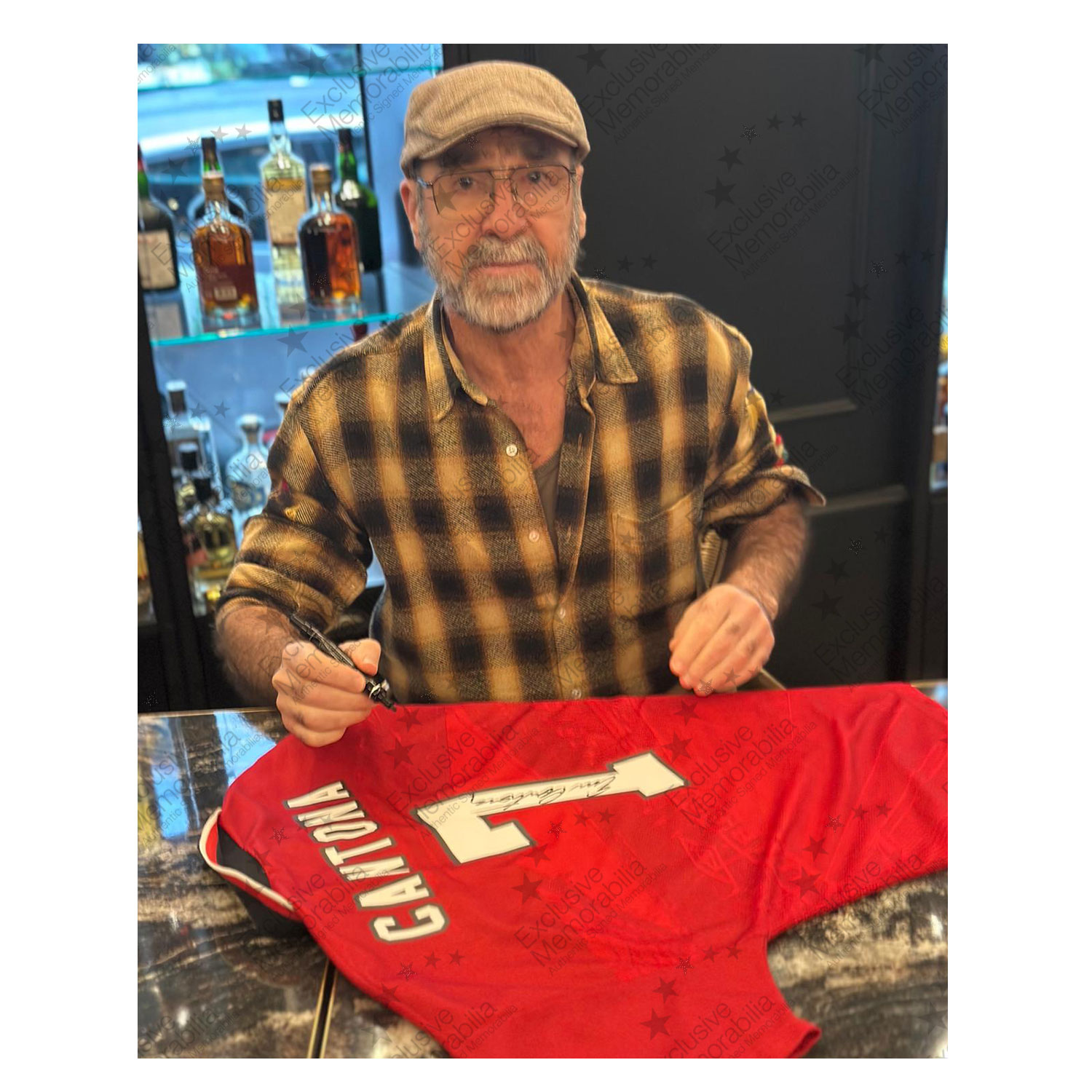 Eric Cantona Signed Manchester United 1996 Home Football Shirt. Standard Frame