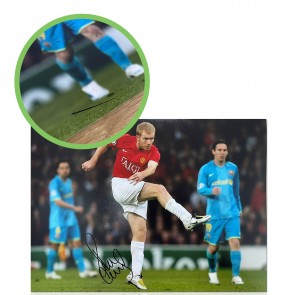 Paul Scholes Signed Manchester United Football Photo: Barcelona Volley. Damaged A