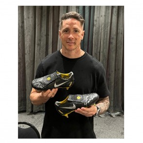 Fernando Torres Signed 2008 Total 90 Laser Football Boots: Black/ Yellow