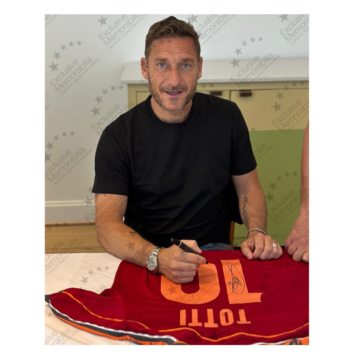 Francesco Totti Signed AS Roma 1998-99 Football Shirt. Icon Frame