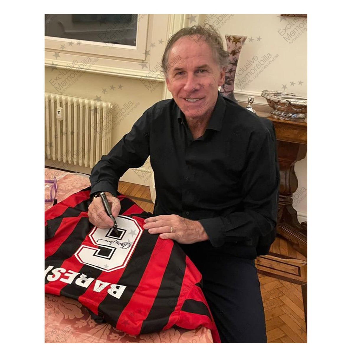 Franco Baresi Signed AC Milan 1988 Football Shirt. Icon Frame