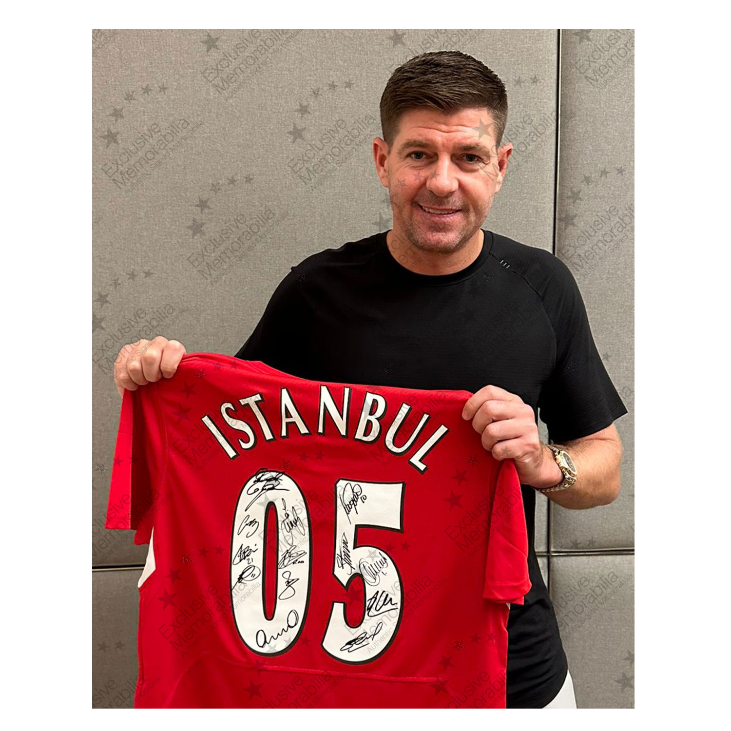 Liverpool Squad Back Signed 2005 Istanbul Football Shirt. Premium Frame