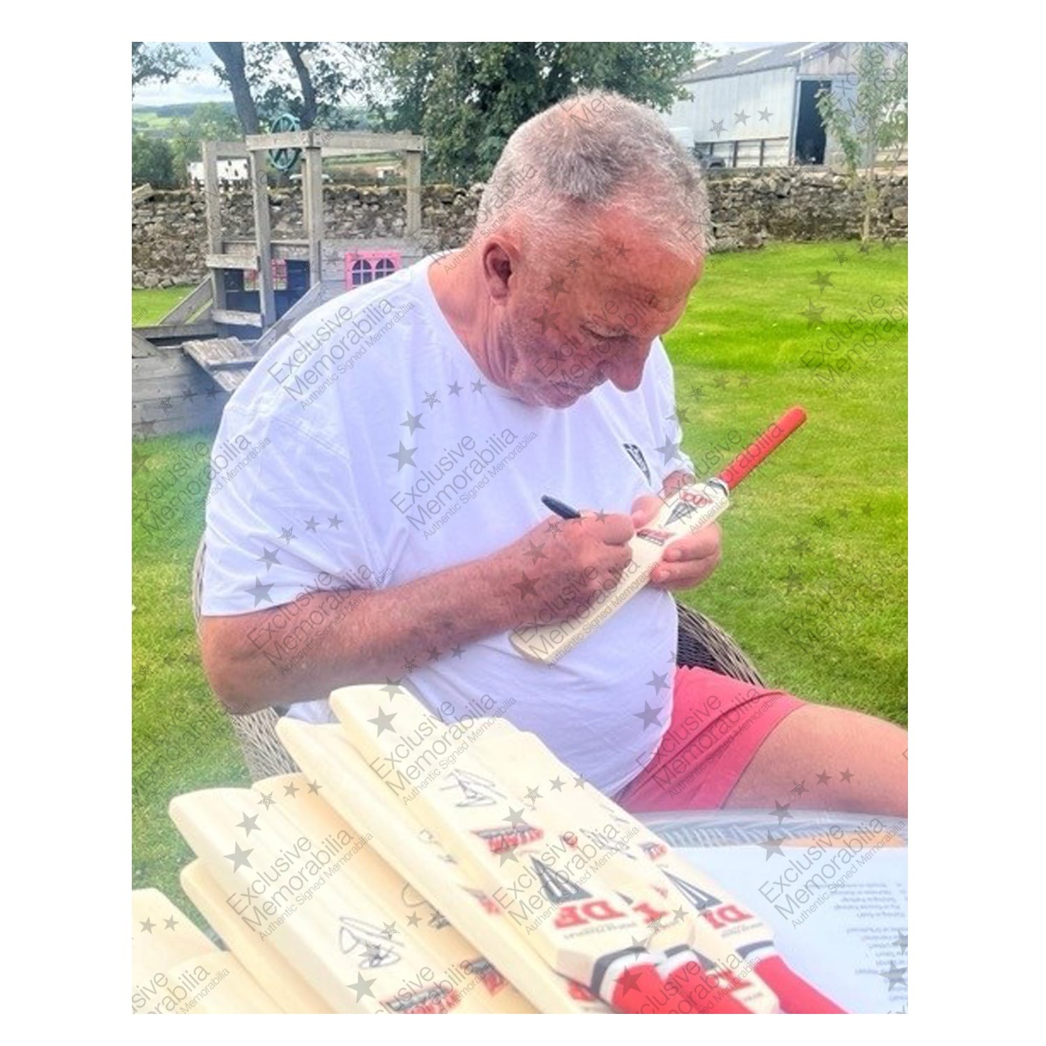 Ian Botham Signed Mini Attack Cricket Bat. Framed