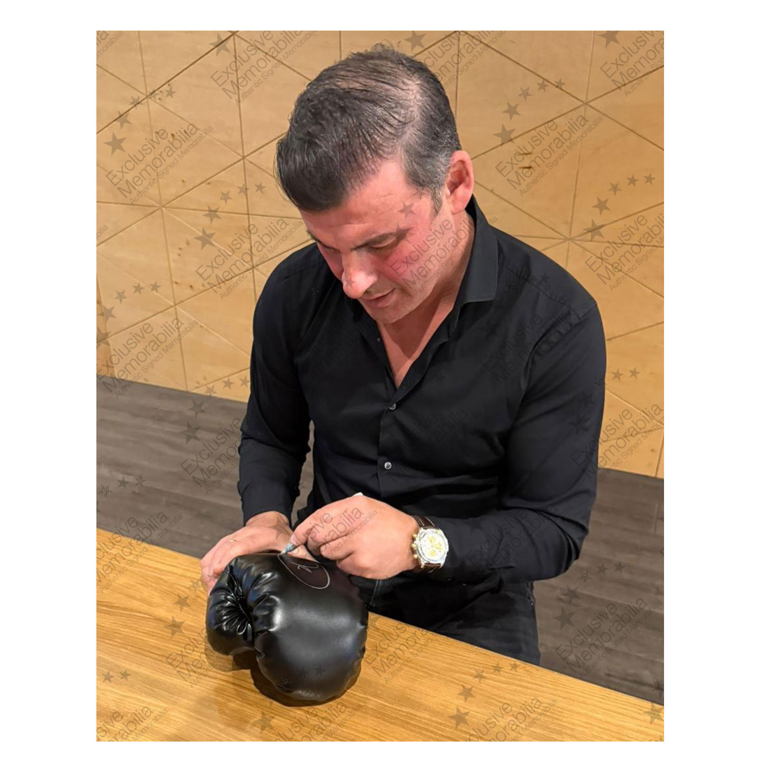  Joe Calzaghe Signed Black Boxing Glove. Display Case With Plaque