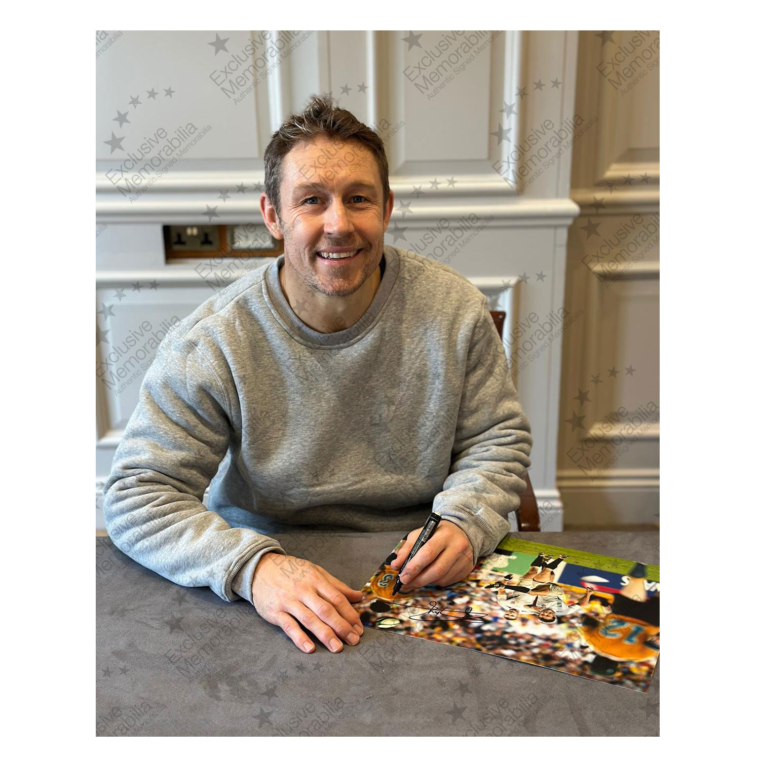 Jonny Wilkinson Signed England Rugby Photo: Moment Of Glory. Deluxe Frame