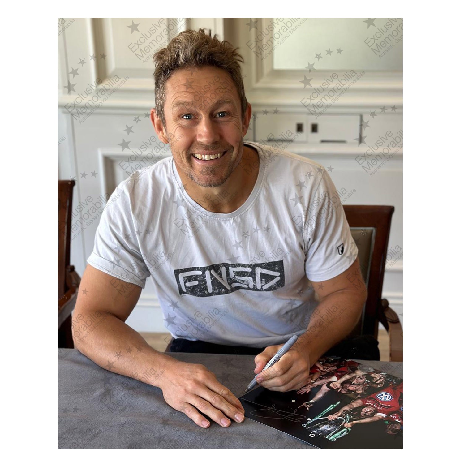 Jonny Wilkinson Signed Toulon Rugby Photo: Heineken Cup. Framed