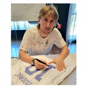 Luka Modric Signed Real Madrid 2021-22 Football Shirt. Standard Frame