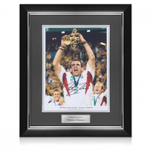 Martin Johnson Signed England Rugby Photo: The Webb Ellis Trophy. Deluxe Frame