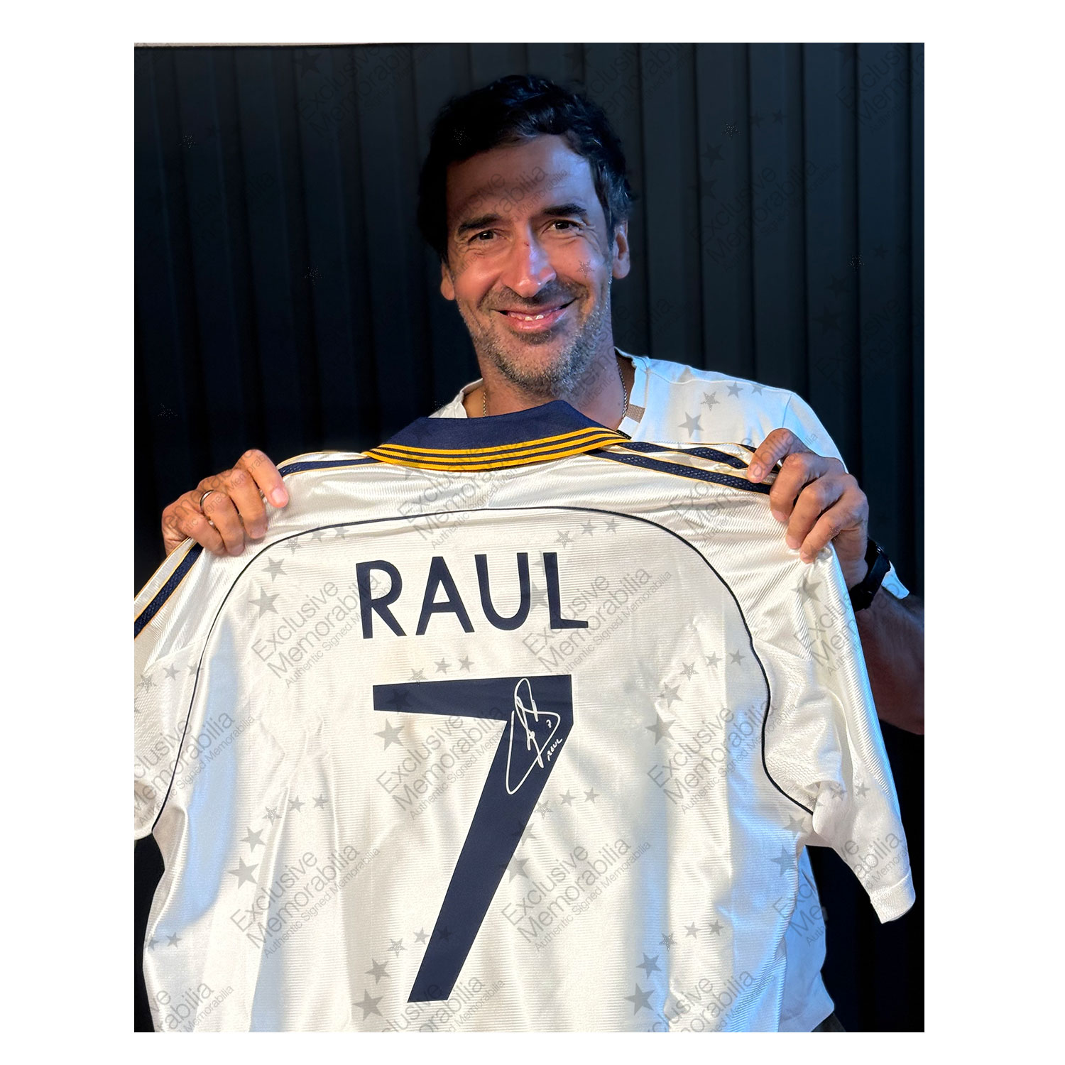 Raul Signed Original Real Madrid 1999-2000 Home Football Shirt. Icon Frame