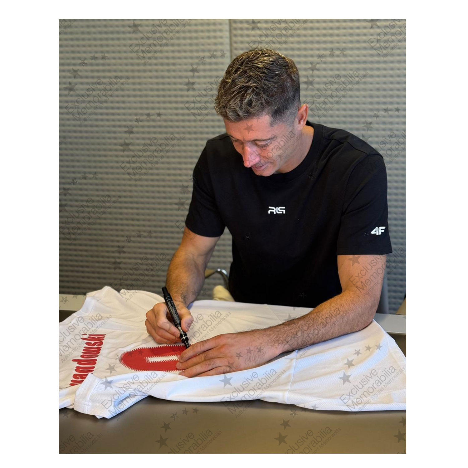 Robert Lewandowski Signed Original Poland 2008 Football Shirt (Fan Style). Standard Frame