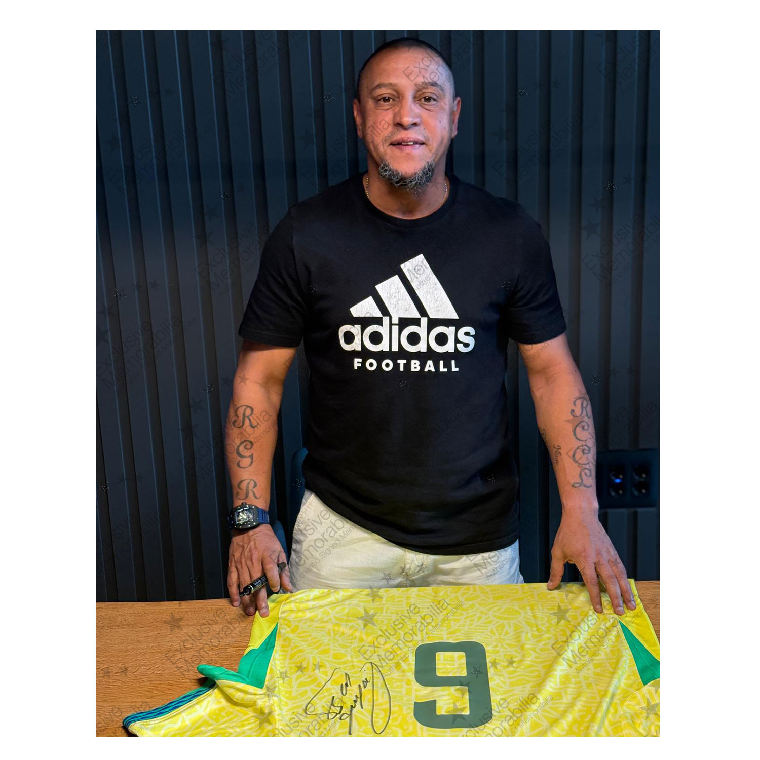 Roberto Carlos Signed Brazil 2024 Football Shirt. Icon Frame