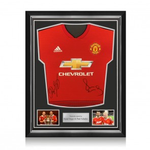 Ryan Giggs and Paul Scholes Signed Manchester United Football Shirt. Superior Frame