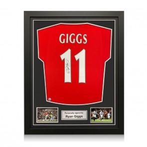 Ryan Giggs Signed Manchester United 1998 Football Shirt. Standard Frame