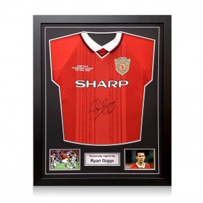 Ryan Giggs Signed Manchester United 1999 Football Shirt. Standard Frame 