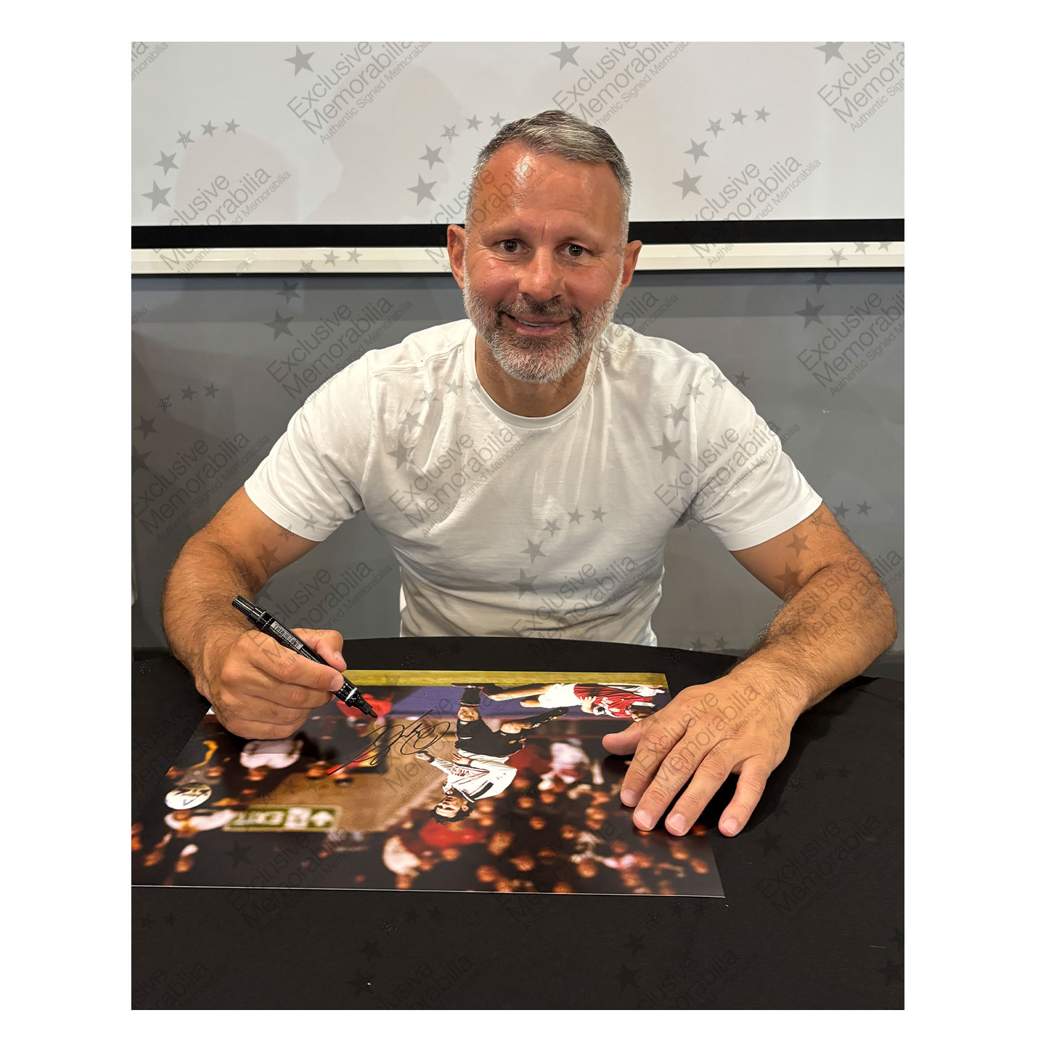 Ryan Giggs Signed Manchester United Football Photo: FA Cup Goal. Framed