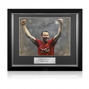 Ryan Giggs Signed Manchester United Football Photo: UCL Winner. Deluxe Frame