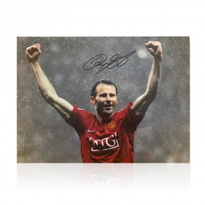 Ryan Giggs Signed Manchester United Football Photo: UCL Winner