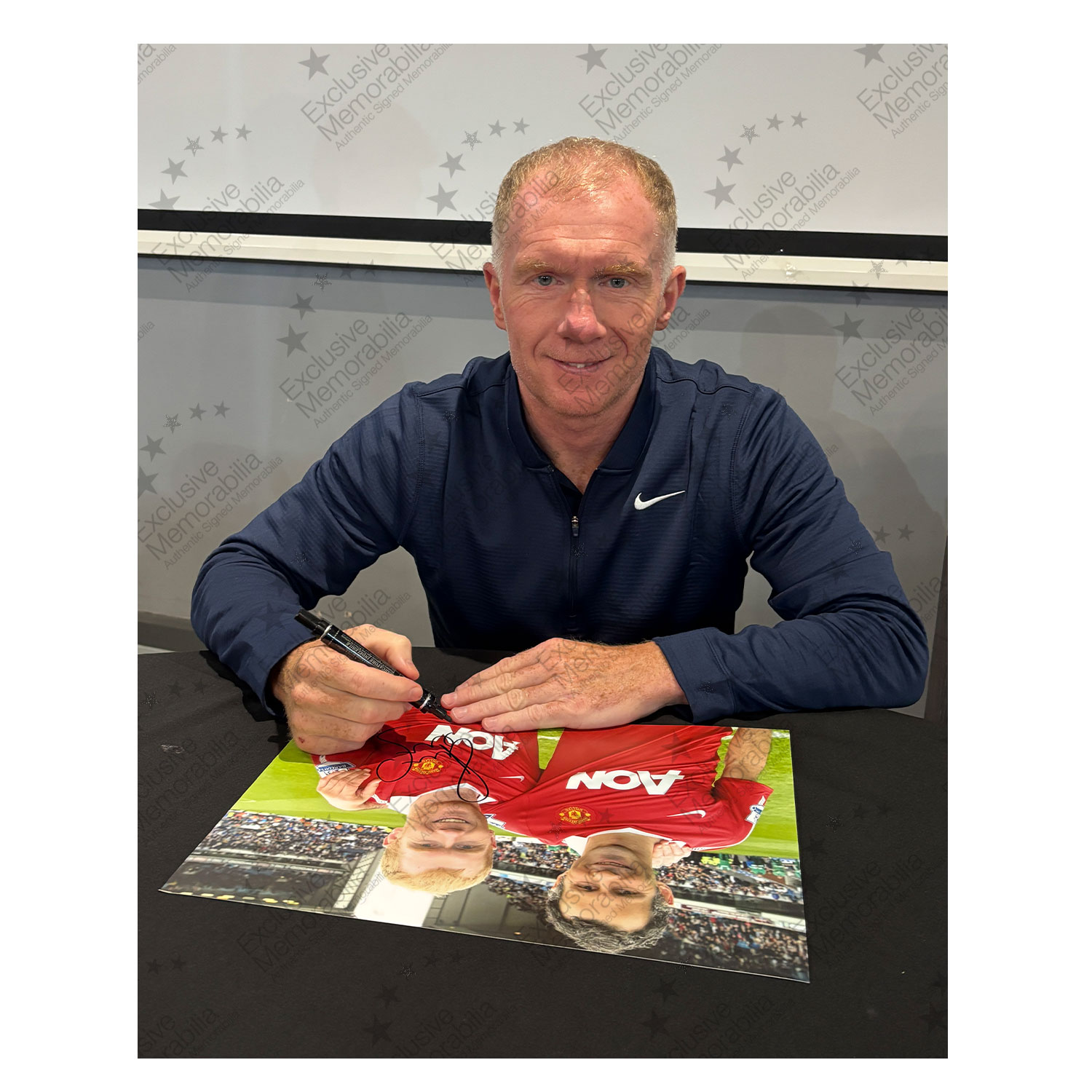 Paul Scholes & Ryan Giggs Signed Manchester United Football Photo. Deluxe Frame