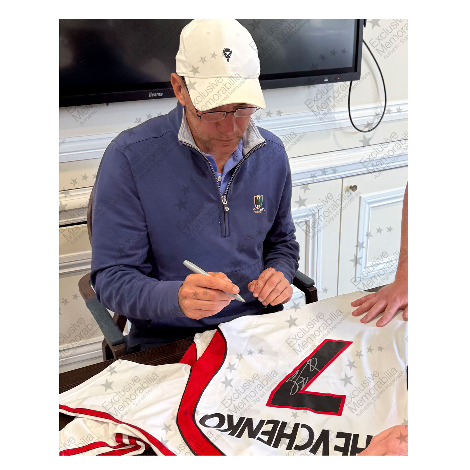 Andriy Shevchenko Signed Original AC Milan 2000-02 Away Football Shirt (Original Print). Icon Frame