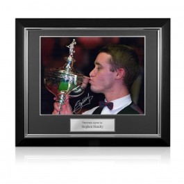 Stephen Hendry Signed Photo: World Snooker Champion. Deluxe Frame