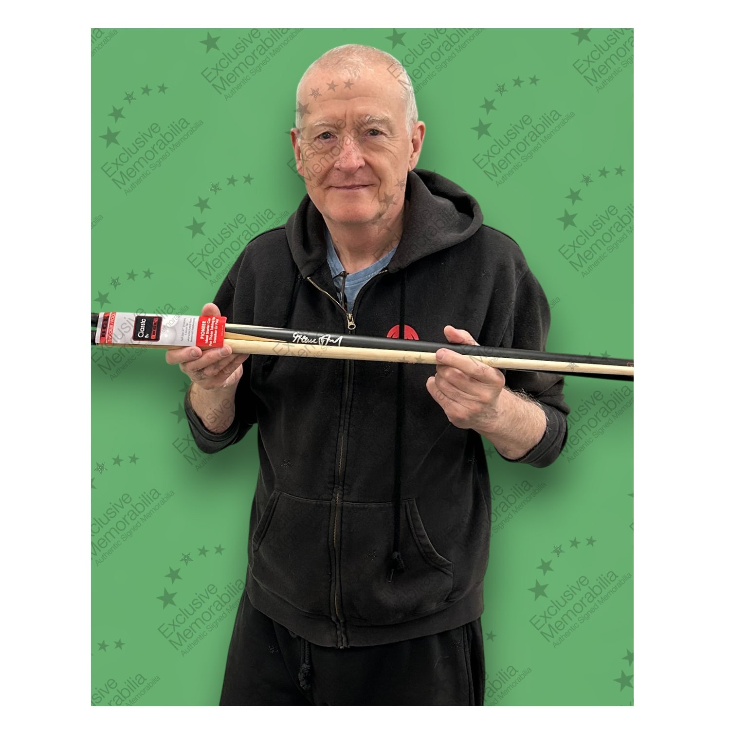 Steve Davis Signed Snooker Cue. Framed