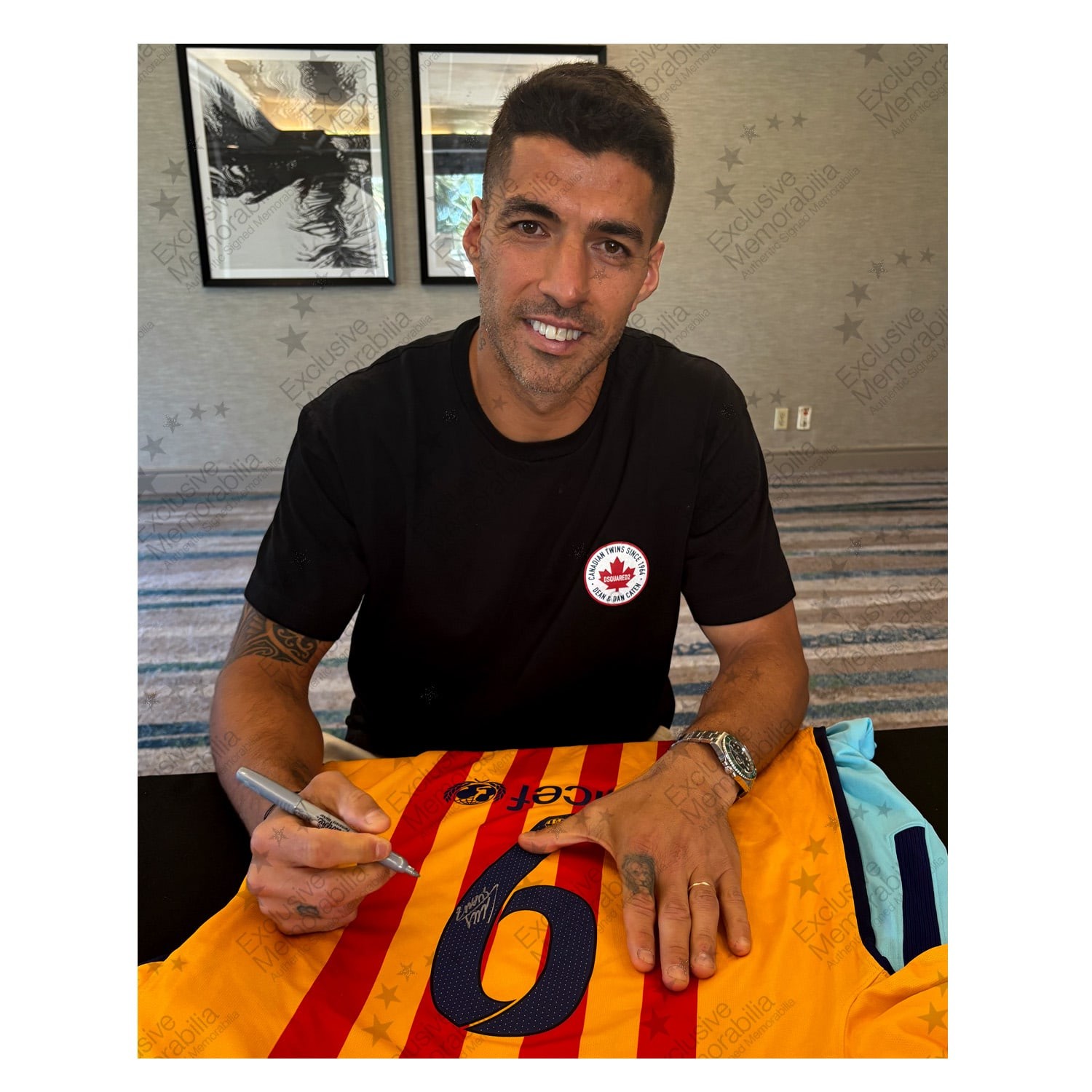 Luis Suarez Signed Original Barcelona 2015-16 Away Football Shirt (Original Print). Superior Frame