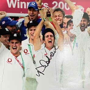 Michael Vaughan Signed England Cricket Photo: Ashes Winners 2005. Damaged A