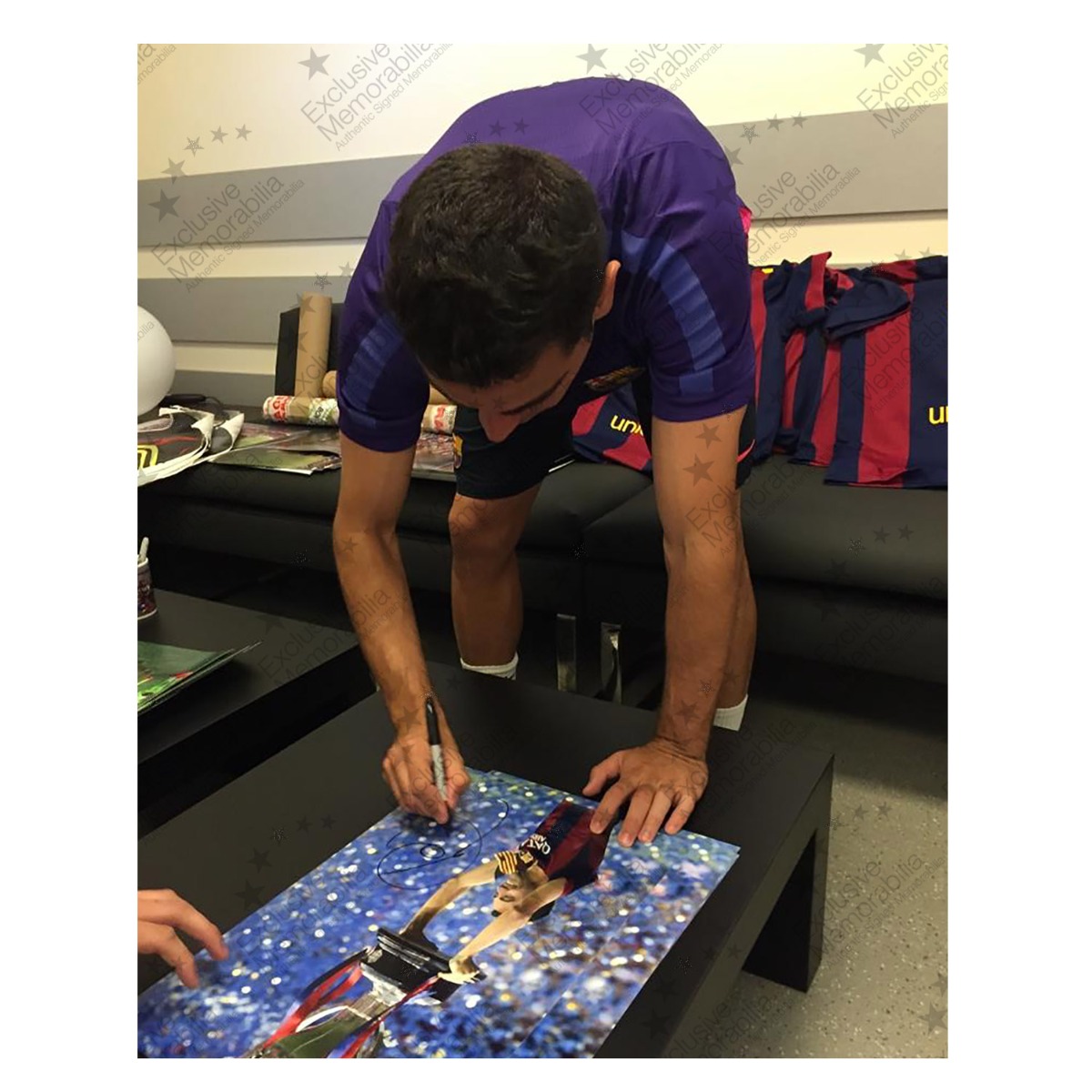 Xavi Signed Barcelona Football Photo: Trophy Lift. Framed