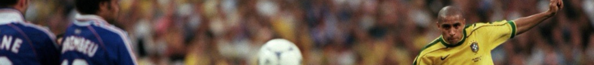 Signed Roberto Carlos Football Memorabilia 