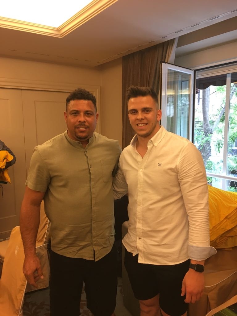 Exclusive and Ronaldo De Lima 